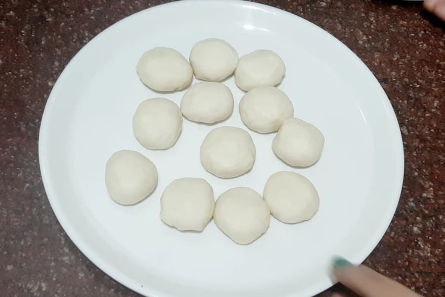Kadaishutir Kochuri 21